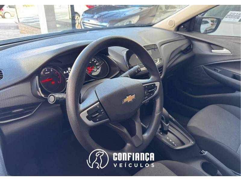 CHEVROLET - ONIX - 2020/2020 - Branca - R$ 65.900,00