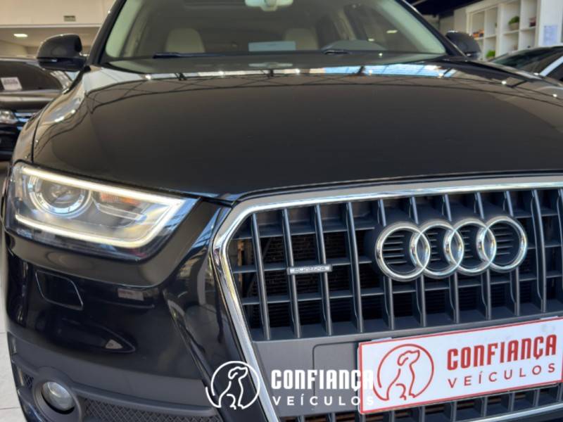 AUDI - Q3 - 2014/2015 - Preta - R$ 89.900,00