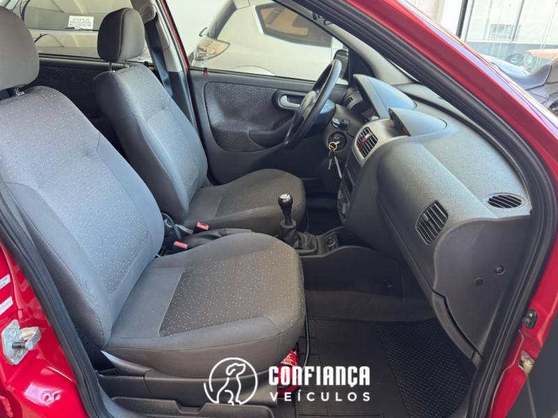 CHEVROLET - CORSA - 2008/2009 - Vermelha - R$ 29.900,00