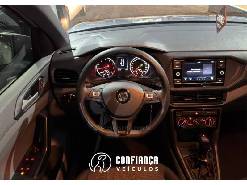 VOLKSWAGEN - T-CROSS - 2021/2021 - Prata - R$ 95.900,00