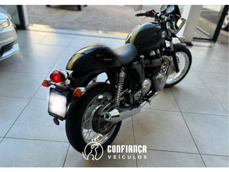 TRIUMPH - THRUXTON - 2014/2014 - Preta - R$ 28.900,00