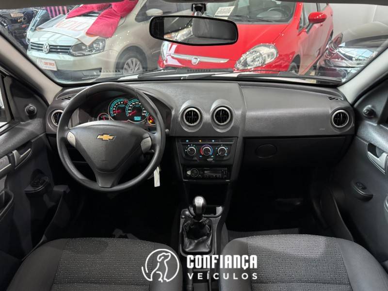 CHEVROLET - CELTA - 2015/2015 - Branca - R$ 35.900,00