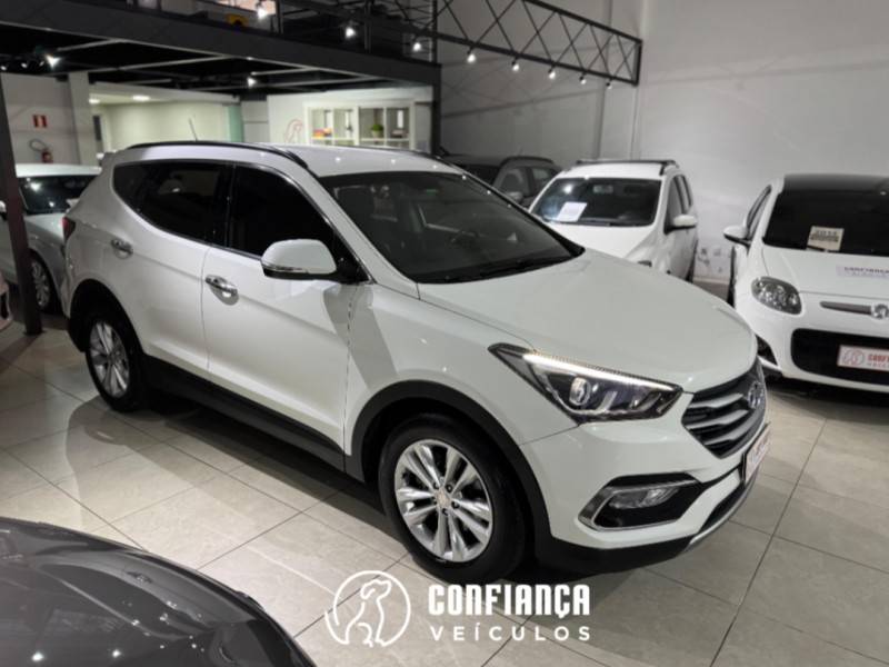 HYUNDAI - SANTA FÉ - 2015/2016 - Branca - R$ 99.900,00