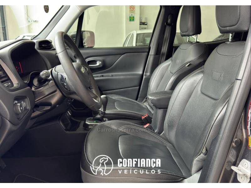 JEEP - RENEGADE - 2022/2022 - Cinza - R$ 107.900,00