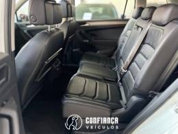 VOLKSWAGEN - TIGUAN - 2018/2019 - Branca - R$ 119.900,00