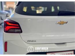 CHEVROLET - ONIX - 2020/2020 - Branca - R$ 65.900,00