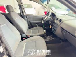 CHEVROLET - CELTA - 2012/2013 - Preta - R$ 24.900,00