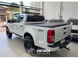 CHEVROLET - S10 - 2014/2015 - Branca - R$ 106.900,00