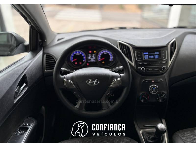 HYUNDAI - HB20 - 2018/2019 - Preta - R$ 54.900,00