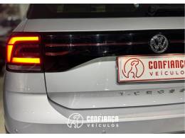 VOLKSWAGEN - T-CROSS - 2021/2021 - Prata - R$ 95.900,00