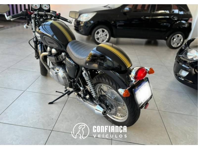 TRIUMPH - THRUXTON - 2014/2014 - Preta - R$ 28.900,00