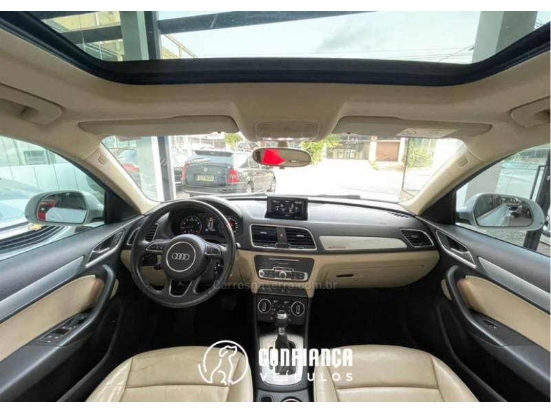 AUDI - Q3 - 2015/2016 - Branca - R$ 99.900,00