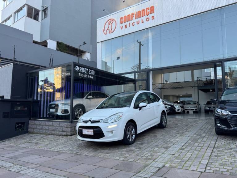 CITROËN - C3 - 2014/2014 - Branca - R$ 39.900,00