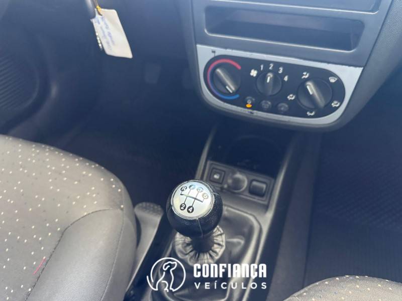 CHEVROLET - CORSA - 2008/2009 - Vermelha - R$ 29.900,00