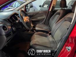 FIAT - PUNTO - 2014/2015 - Vermelha - R$ 45.500,00