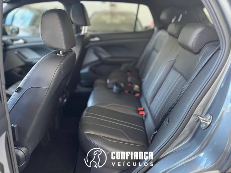 VOLKSWAGEN - T-CROSS - 2024/2025 - Cinza - R$ 149.900,00