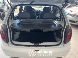 CHEVROLET - CELTA - 2015/2015 - Branca - R$ 35.900,00