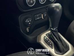 JEEP - RENEGADE - 2015/2016 - Branca - R$ 79.900,00