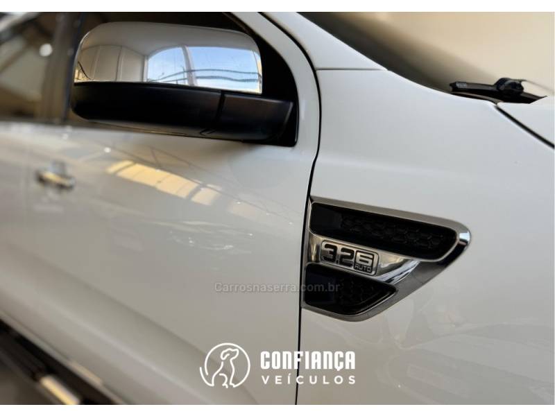 FORD - RANGER - 2012/2013 - Branca - R$ 99.900,00