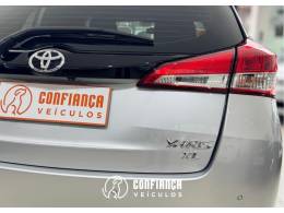 TOYOTA - YARIS - 2020/2021 - Prata - R$ 84.900,00