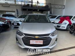 CHEVROLET - ONIX - 2022/2023 - Prata - R$ 87.900,00