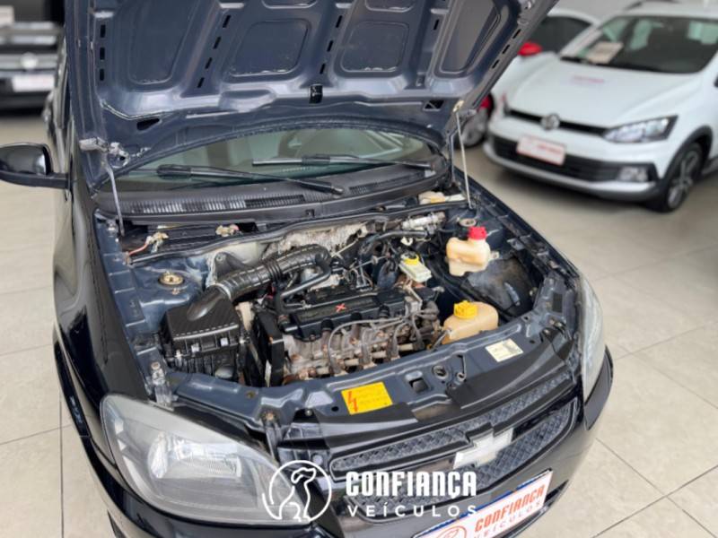 CHEVROLET - CELTA - 2012/2013 - Preta - R$ 24.900,00