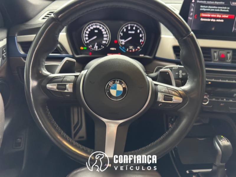 BMW - X1 - 2020/2021 - Preta - R$ 209.900,00