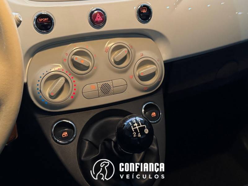 FIAT - 500 - 2012/2013 - Branca - R$ 46.900,00