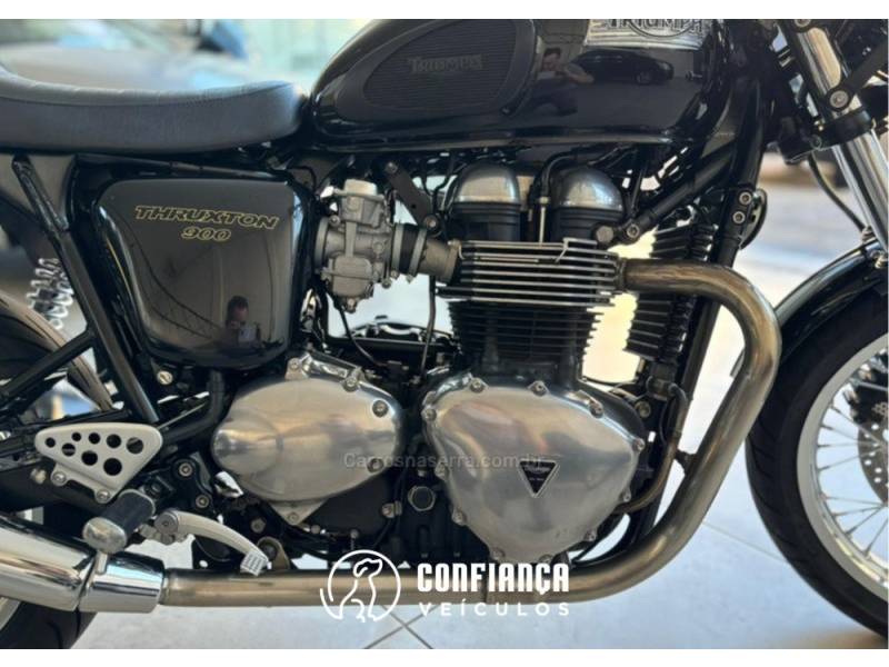 TRIUMPH - THRUXTON - 2014/2014 - Preta - R$ 28.900,00
