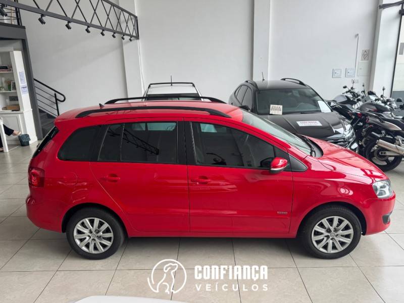VOLKSWAGEN - SPACEFOX - 2013/2013 - Vermelha - R$ 47.900,00