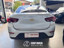 CHEVROLET - ONIX - 2022/2023 - Prata - R$ 87.900,00