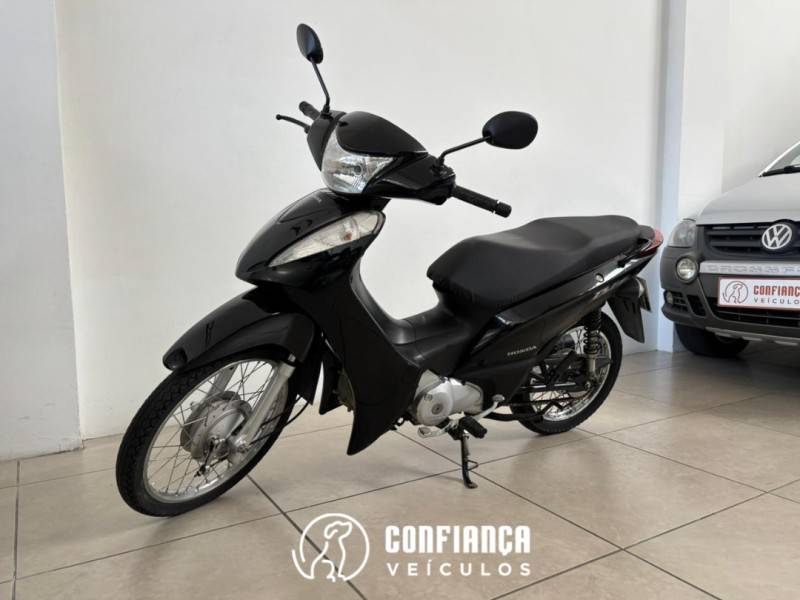 HONDA - BIZ 125 - 2011/2011 - Preta - R$ 10.900,00
