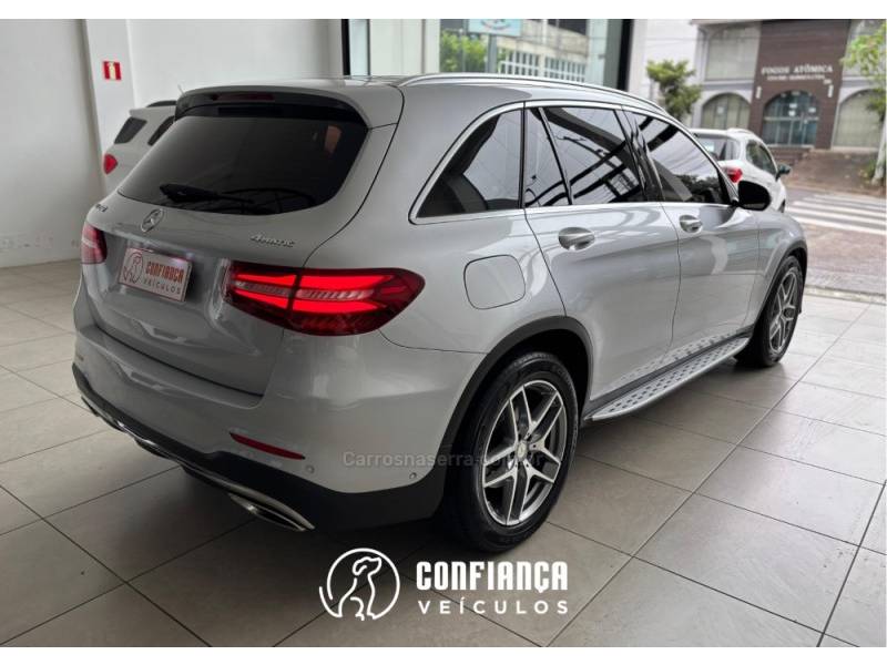 MERCEDES-BENZ - GLC 250 - 2016/2017 - Prata - R$ 184.900,00