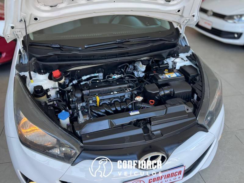 HYUNDAI - HB20S - 2015/2015 - Branca - R$ 55.900,00