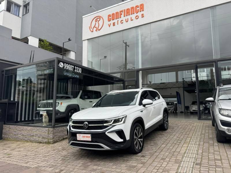 VOLKSWAGEN - TAOS - 2022/2022 - Branca - R$ 151.900,00
