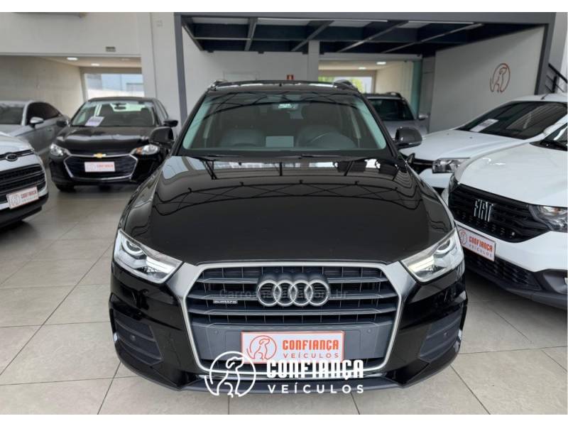 AUDI - Q3 - 2017/2018 - Preta - R$ 129.900,00