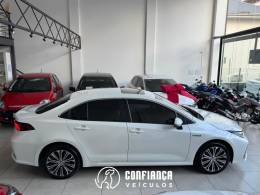 TOYOTA - COROLLA - 2020/2020 - Branca - R$ 132.900,00