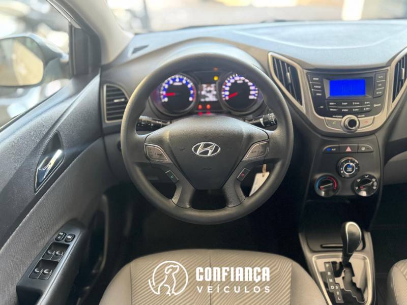 HYUNDAI - HB20S - 2015/2015 - Branca - R$ 55.900,00