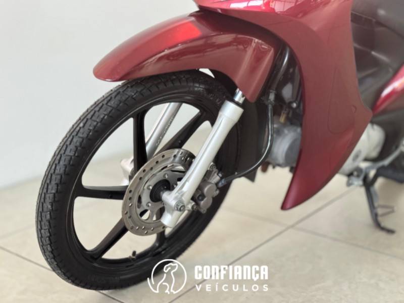 HONDA - BIZ 125 - 2011/2012 - Vermelha - R$ 12.900,00
