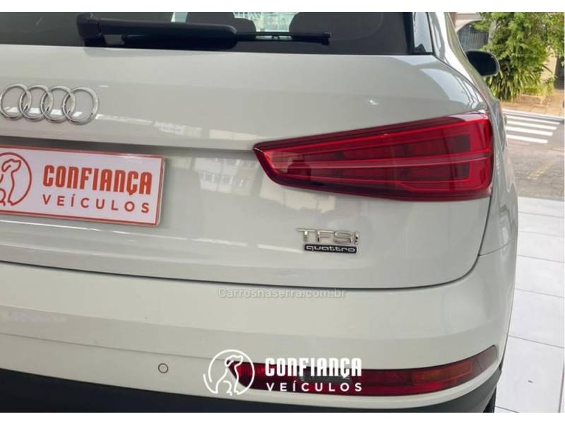 AUDI - Q3 - 2015/2016 - Branca - R$ 99.900,00