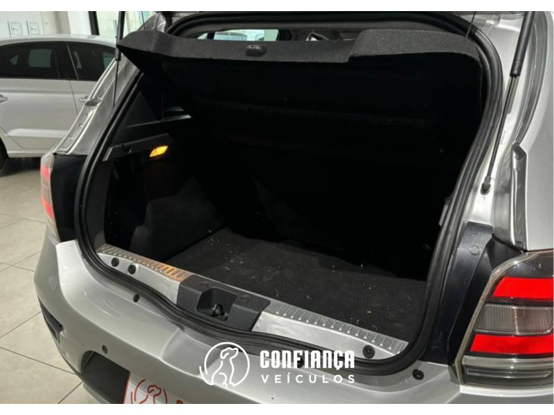 RENAULT - SANDERO - 2018/2019 - Prata - R$ 54.900,00