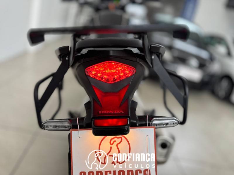 HONDA - CB 500 - 2024/2024 - Verde - R$ 47.900,00