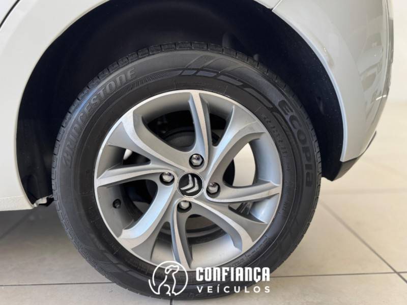 CITROËN - C3 - 2014/2015 - Branca - R$ 43.900,00