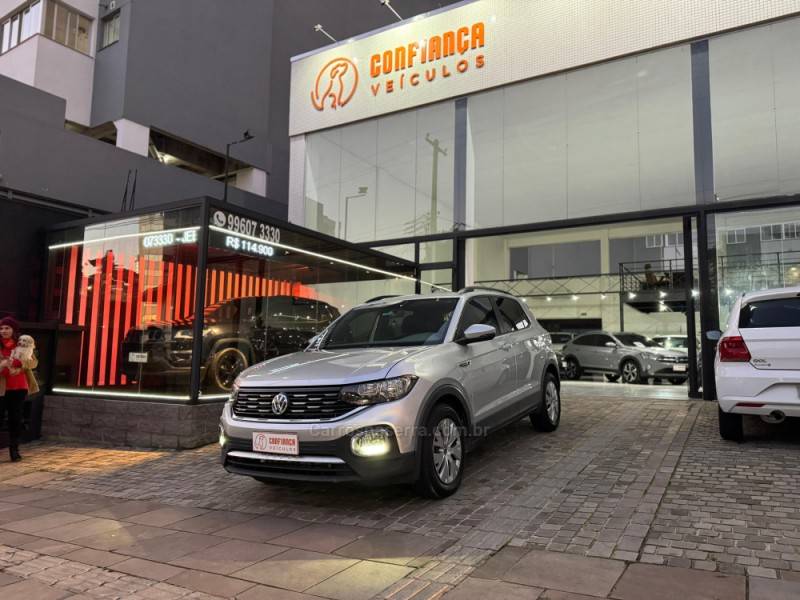 VOLKSWAGEN - T-CROSS - 2021/2021 - Prata - R$ 95.900,00