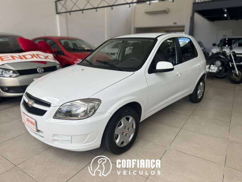 CHEVROLET - CELTA - 2015/2015 - Branca - R$ 35.900,00