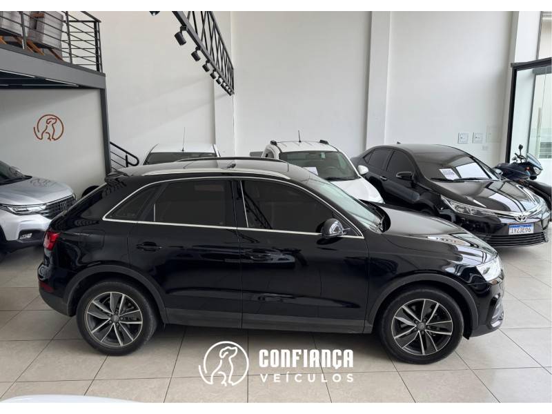 AUDI - Q3 - 2018/2018 - Preta - R$ 125.900,00