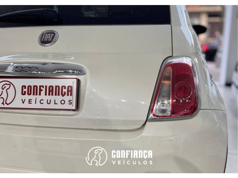 FIAT - 500 - 2011/2012 - Branca - R$ 44.900,00