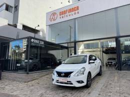 NISSAN - VERSA - 2016/2017 - Branca - R$ 61.900,00