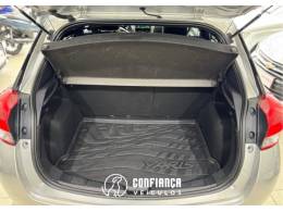 TOYOTA - YARIS - 2021/2022 - Preta - R$ 84.900,00