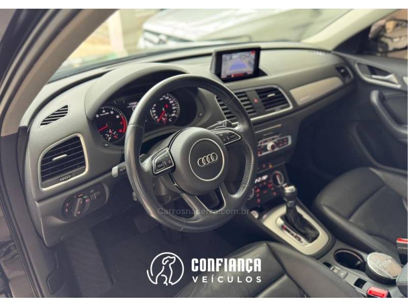 AUDI - Q3 - 2017/2018 - Preta - R$ 129.900,00